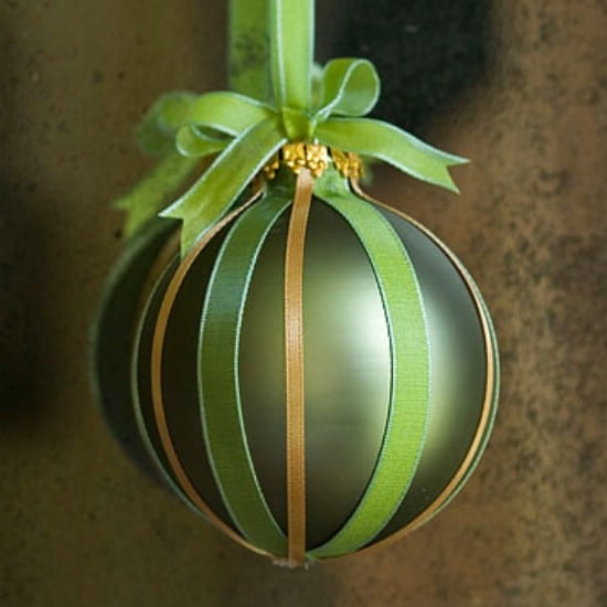 10 Fun and Easy Way to Dress Up Christmas Ornaments - DIY 