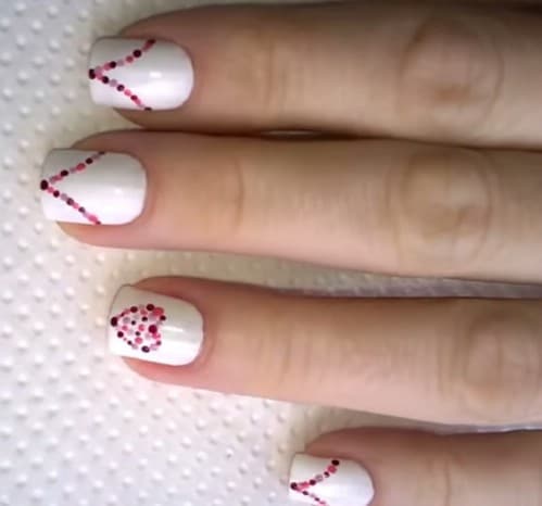 Dotted Hearts - 20 Ridiculously Cute Valentine’s Day Nail Art Designs