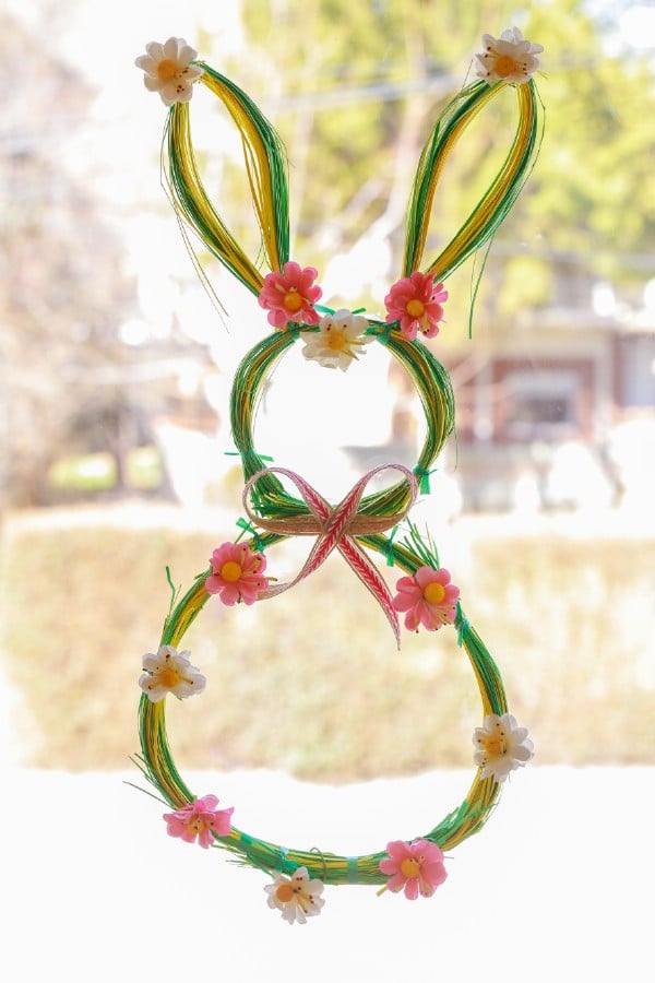 How to Make a Bunny Shaped Easter Wreath DIY & Crafts