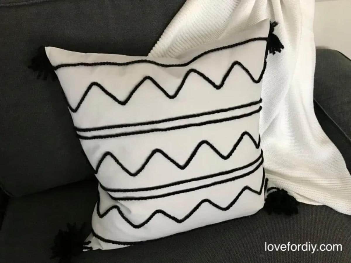 Cute & Affordable DIY Throw Pillow