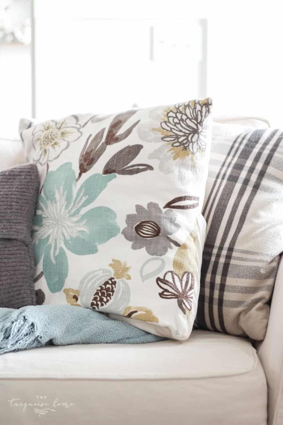 Easy DIY Throw Pillow